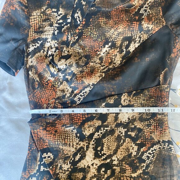 Karen Millen Python Print Asymmetrical Neckline Short Sleeve Sheath Dress Size 4 - Picture 14 of 16